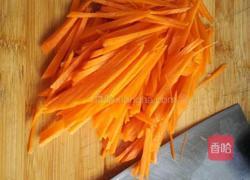 胡萝卜木耳肉片的做法图解3