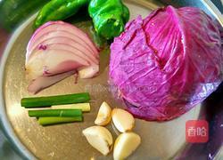 凉拌紫甘蓝的做法图解1