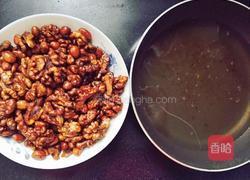 芝麻花生核桃酥的做法图解1