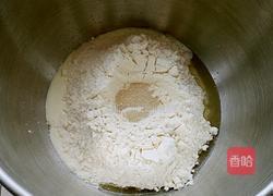 淡奶油爱心小面包的做法图解3