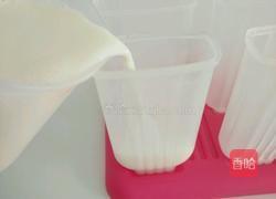 蜜豆牛奶冰棒的做法图解5