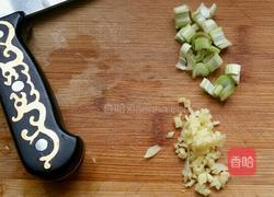 橄榄油清炒生菜的做法图解1