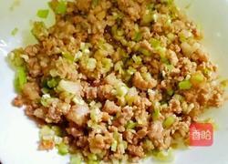 韭黄猪肉馅包子的做法图解6