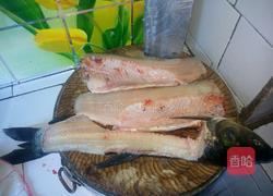 酸菜鱼的做法图解1