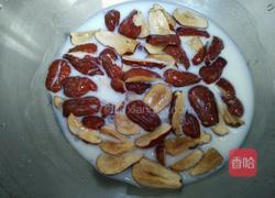 电饭煲枣糕的做法图解2