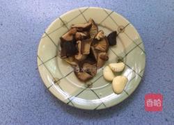 黄豆炖猪蹄的做法图解4