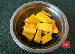 肉末南瓜的做法图解1