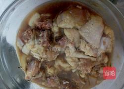 香菇闷土鸡的做法图解1