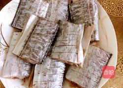 豆豉烧带鱼的做法图解1