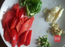 木耳炒肉片的做法图解2