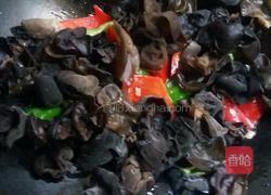 木耳炒肉片的做法图解9