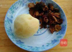 素炒松蘑土豆片的做法图解3