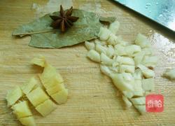 玉米烧排骨的做法图解2