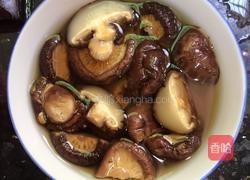 五花肉焖豆腐的做法图解2