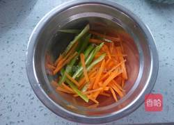 炝拌卷心菜的做法图解3