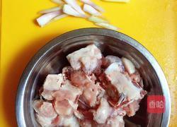 淮山炖排骨的做法图解1