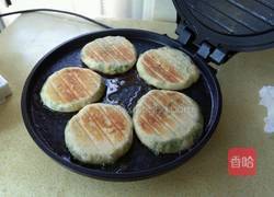 韭菜鸡蛋馅饼的做法图解10