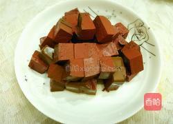 鸭血烧油豆腐的做法图解3