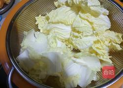 黑木茸炒娃娃菜的做法图解1