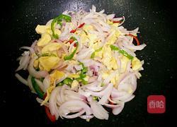 洋葱炒鸡蛋的做法图解9