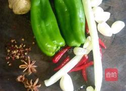 辣子鸡块的做法图解2