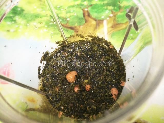 加入1小杯凉开水。