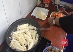 金针肥牛泡菜锅的做法图解4