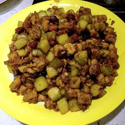 宫爆鸡丁（不辣）的做法[图]