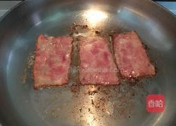 培根生菜番茄三明治的做法图解1