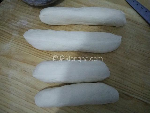 搓成相同长短相同粗细的条。