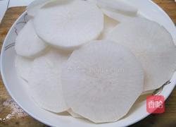 白玉萝卜的做法图解1