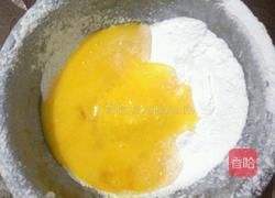 戚风蛋糕的做法图解2