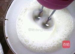 戚风蛋糕的做法图解5