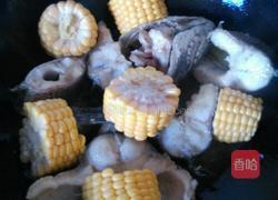 黑鱼玉米豆腐汤的做法图解5