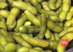 夏日凉拌毛豆的做法图解1