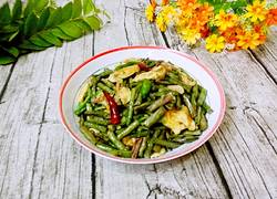 鸡蛋搭配紫豆角