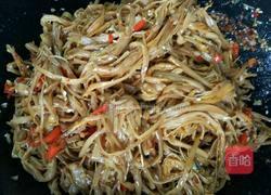 凉拌干黄花菜的做法图解4