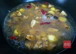 小土豆香菇烧鸡块的做法图解11