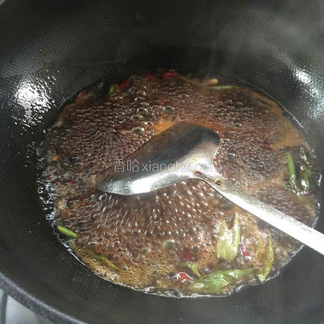 加入适量的开水。