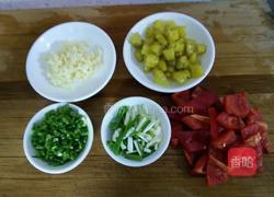 酸辣鱿鱼花的做法图解3