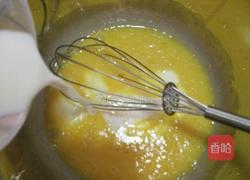 戚风杯子蛋糕的做法图解4