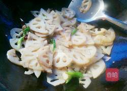 炝炒藕片的做法图解8