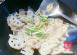炝炒藕片的做法图解7