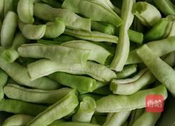 粘卷子一锅鲜的做法图解2