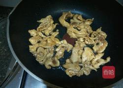 彩椒炒鸡肉的做法图解3