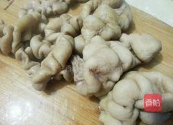 雪菜炒猪大肠的做法图解4