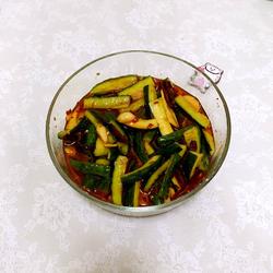 酸辣甜黄瓜的做法[图]