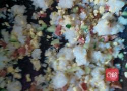 黄瓜火腿鸡蛋炒饭的做法图解6