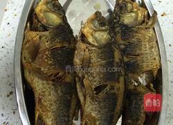 家常红烧鲫鱼的做法图解3