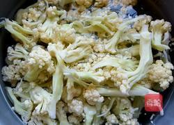 辣炒菜花的做法图解1